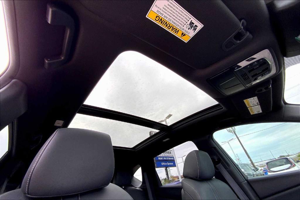 used 2025 Acura RDX car, priced at $43,995