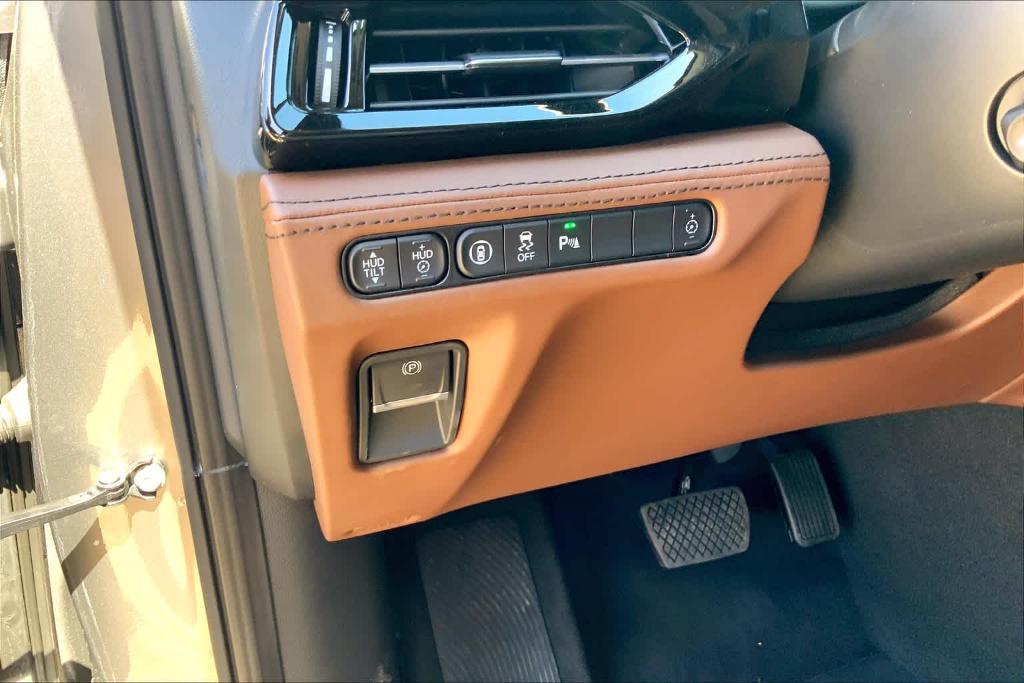 new 2025 Acura MDX car, priced at $68,250