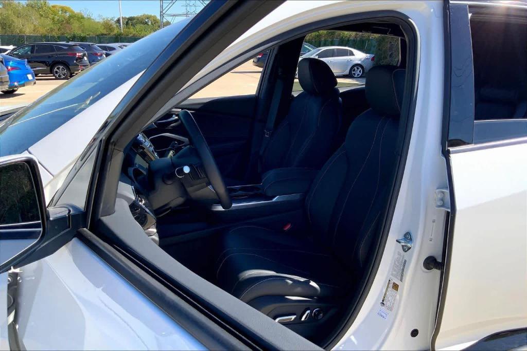 used 2025 Acura RDX car, priced at $40,995