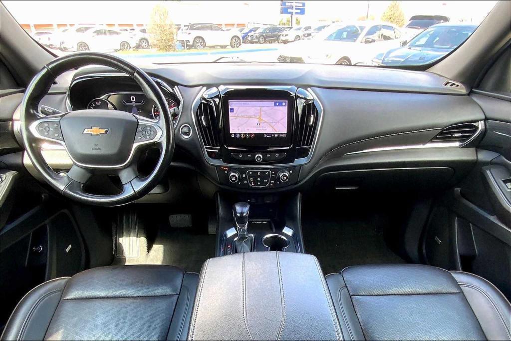 used 2022 Chevrolet Traverse car, priced at $32,995