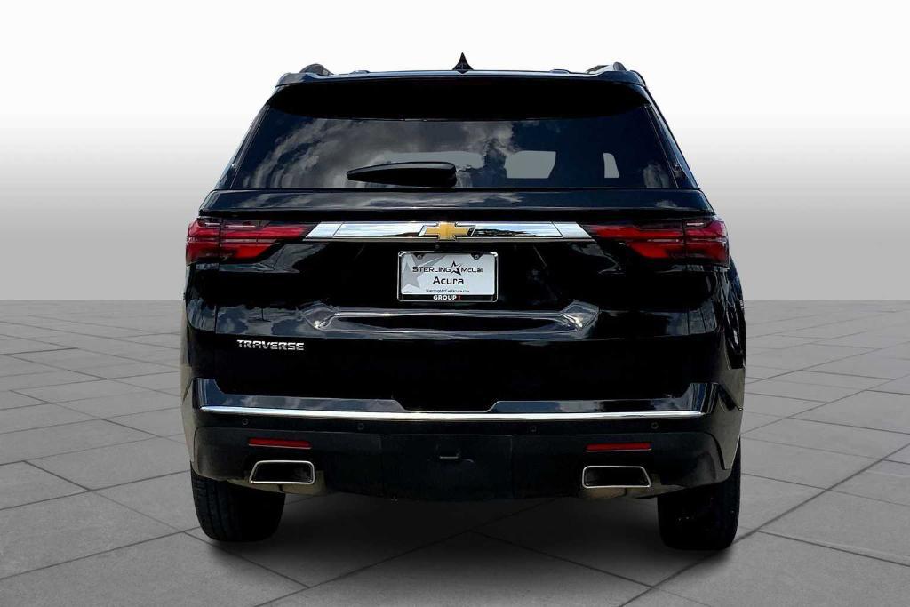 used 2022 Chevrolet Traverse car, priced at $32,995