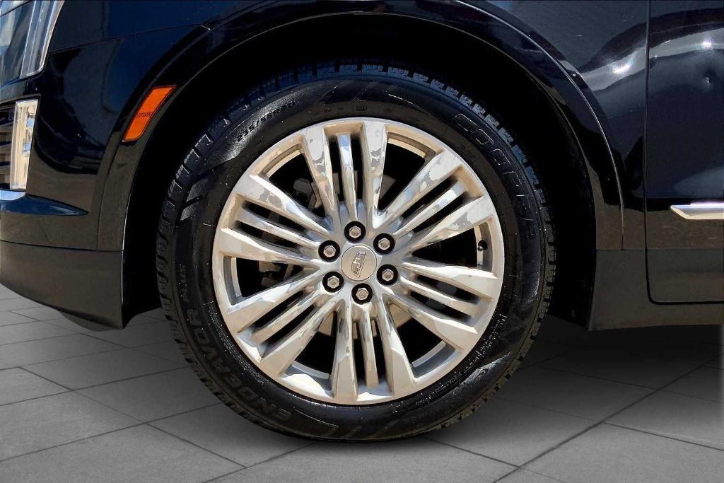 used 2018 Cadillac XT5 car, priced at $12,995