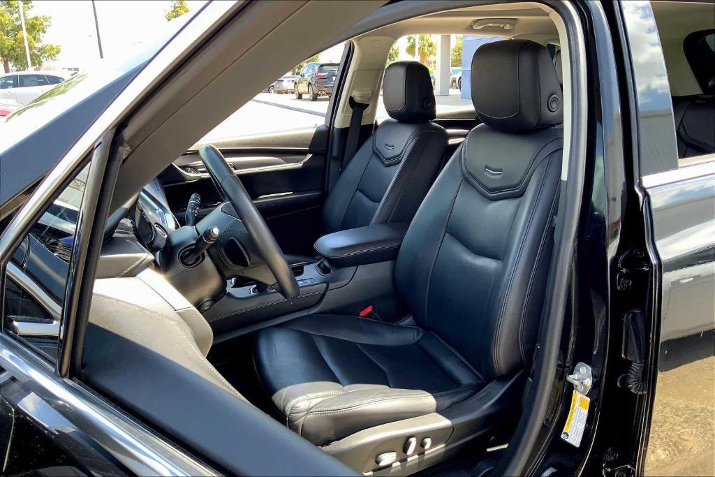used 2018 Cadillac XT5 car, priced at $12,995