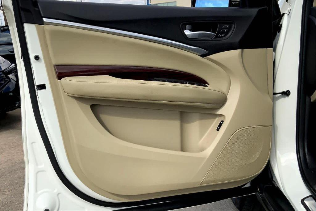 used 2016 Acura MDX car, priced at $16,495