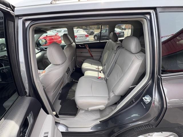 used 2010 Toyota Highlander car, priced at $9,490