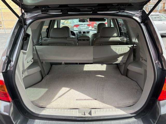 used 2010 Toyota Highlander car, priced at $9,490