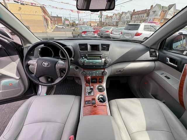 used 2010 Toyota Highlander car, priced at $9,490