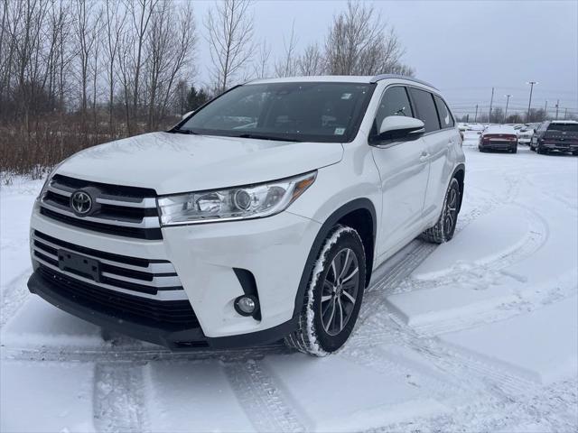 used 2018 Toyota Highlander car, priced at $23,611