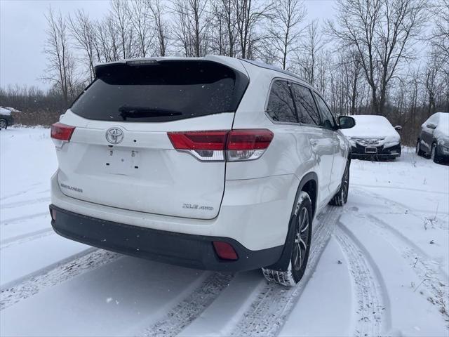 used 2018 Toyota Highlander car, priced at $23,611