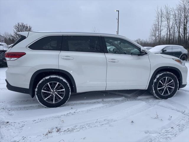 used 2018 Toyota Highlander car, priced at $23,611