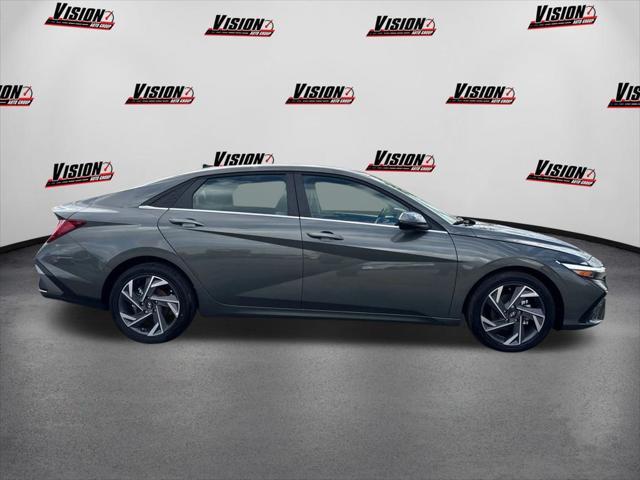 new 2025 Hyundai Elantra car, priced at $26,980