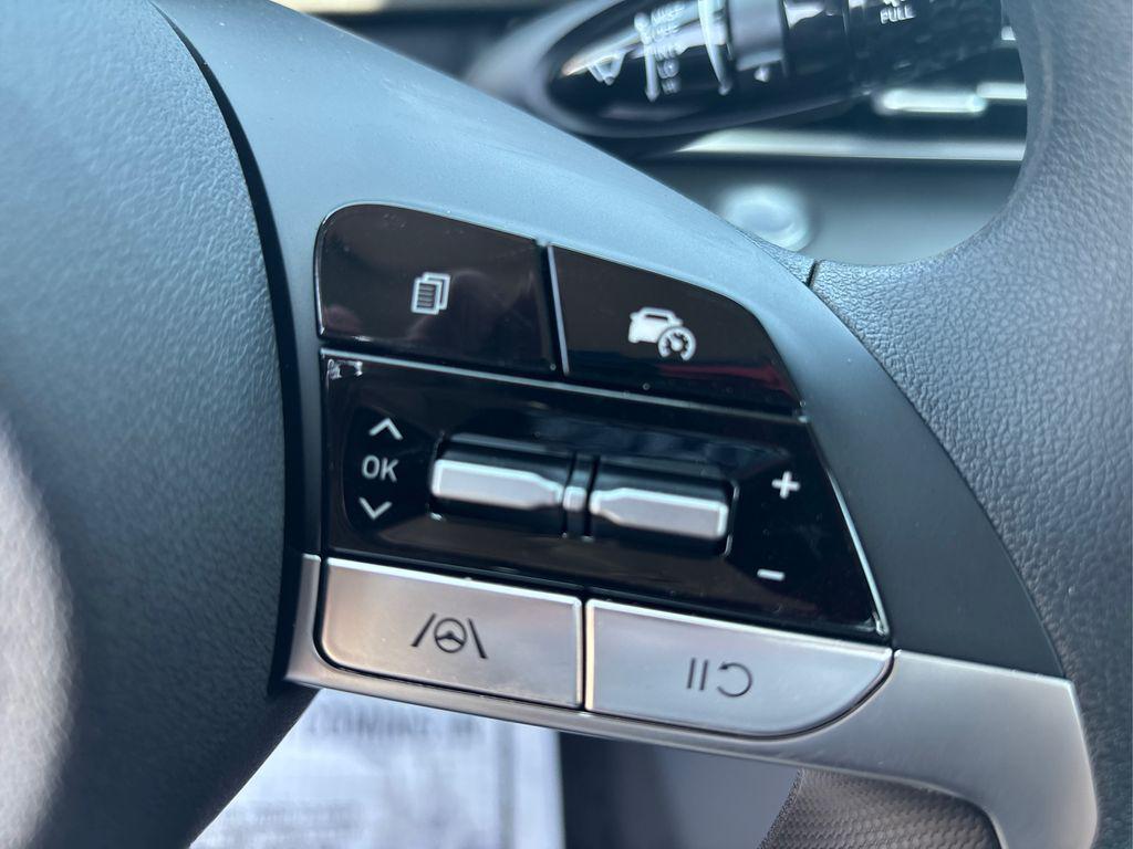 new 2025 Hyundai ELANTRA HEV car, priced at $25,105