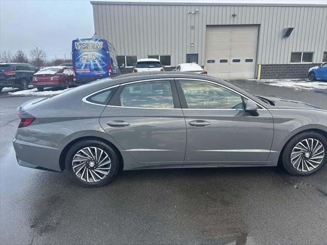 used 2022 Hyundai Sonata Hybrid car, priced at $24,221