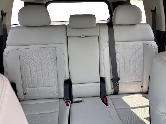 new 2025 Hyundai Santa Fe car, priced at $41,189
