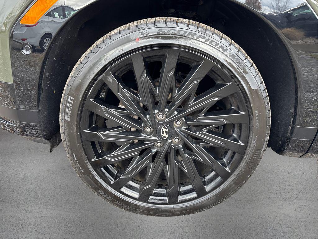 used 2024 Hyundai Santa Fe car, priced at $38,991