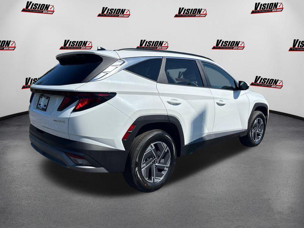 new 2025 Hyundai TUCSON Hybrid car, priced at $34,100