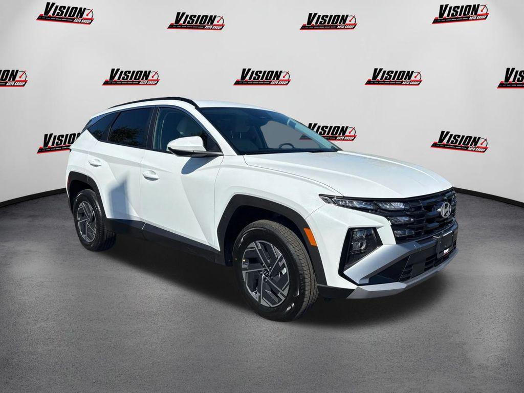new 2025 Hyundai TUCSON Hybrid car, priced at $33,600