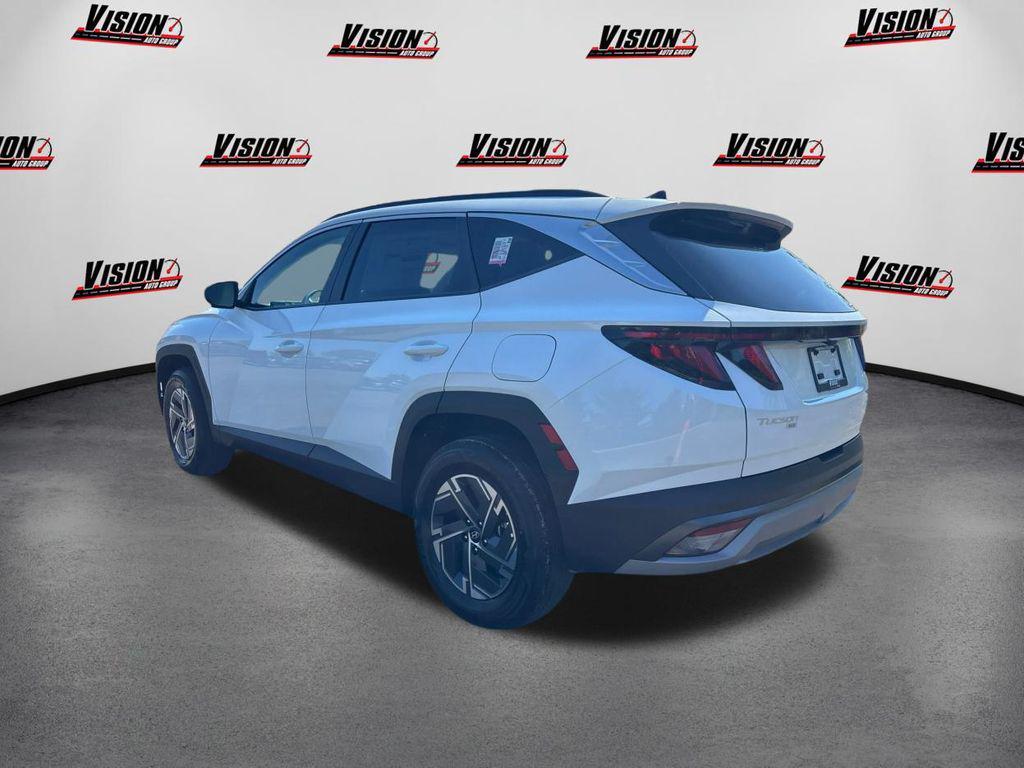 new 2025 Hyundai TUCSON Hybrid car, priced at $33,600