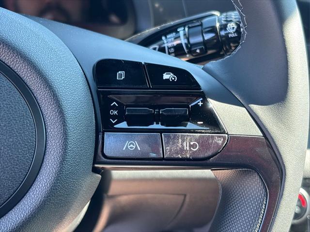 new 2025 Hyundai Elantra car, priced at $24,135