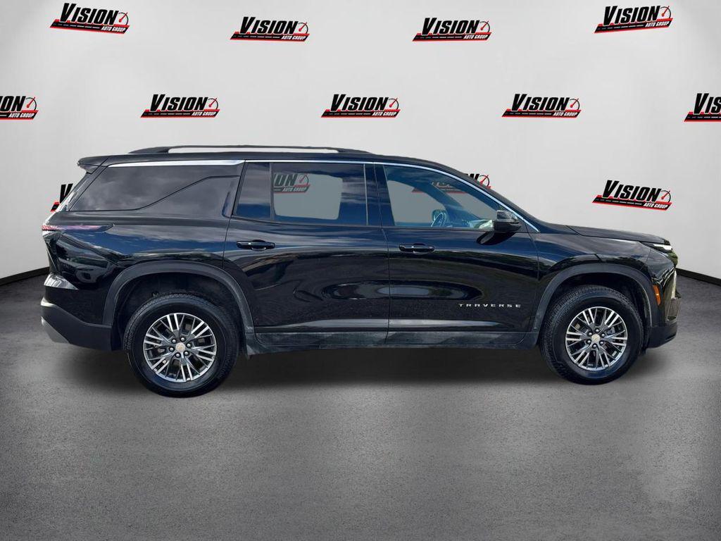 used 2025 Chevrolet Traverse car, priced at $39,397