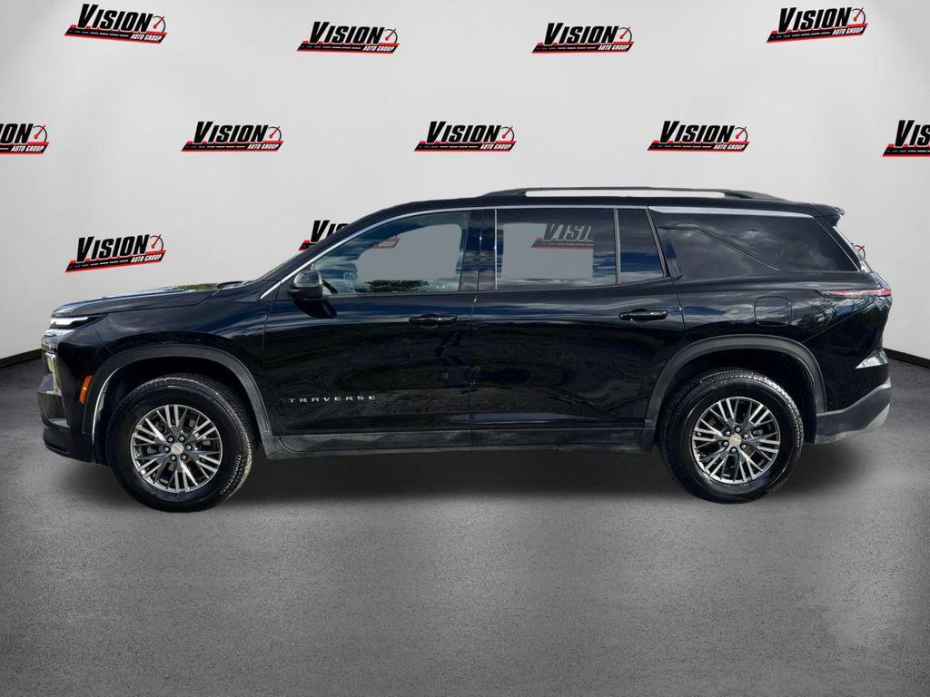 used 2025 Chevrolet Traverse car, priced at $39,397