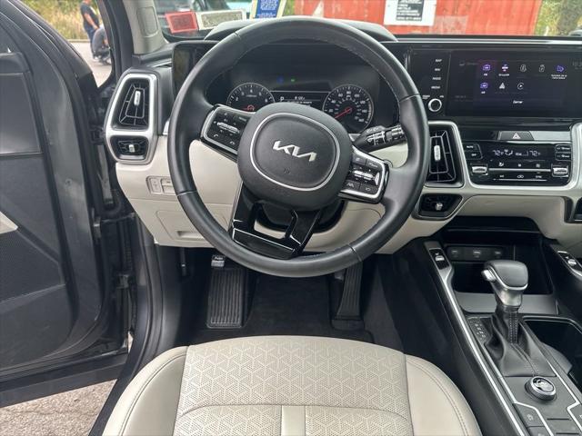 used 2022 Kia Sorento car, priced at $27,259