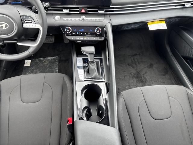 new 2025 Hyundai Elantra car, priced at $26,005