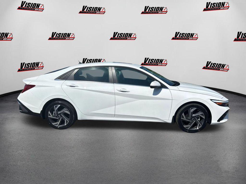 new 2025 Hyundai Elantra car, priced at $25,960