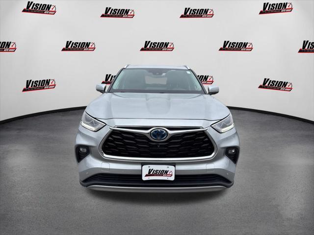 used 2023 Toyota Highlander Hybrid car, priced at $48,922