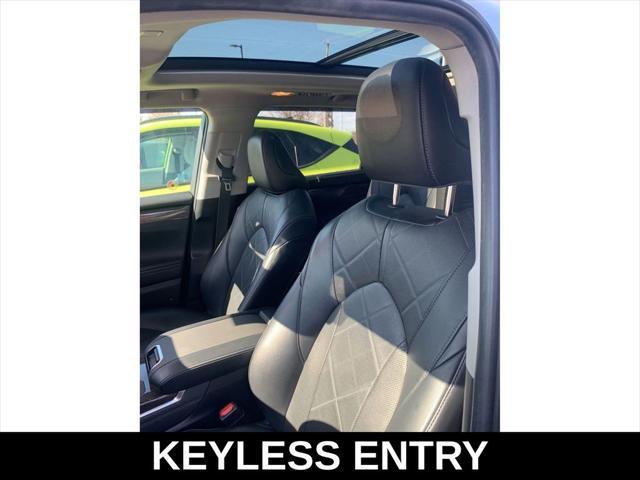 used 2023 Toyota Highlander Hybrid car, priced at $49,922