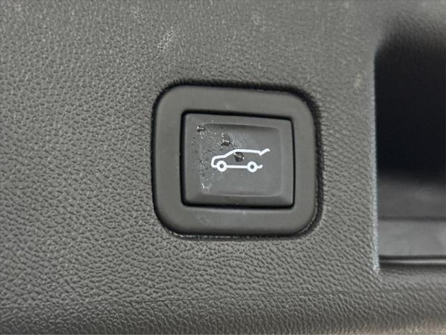 used 2023 Chevrolet Equinox car, priced at $25,497