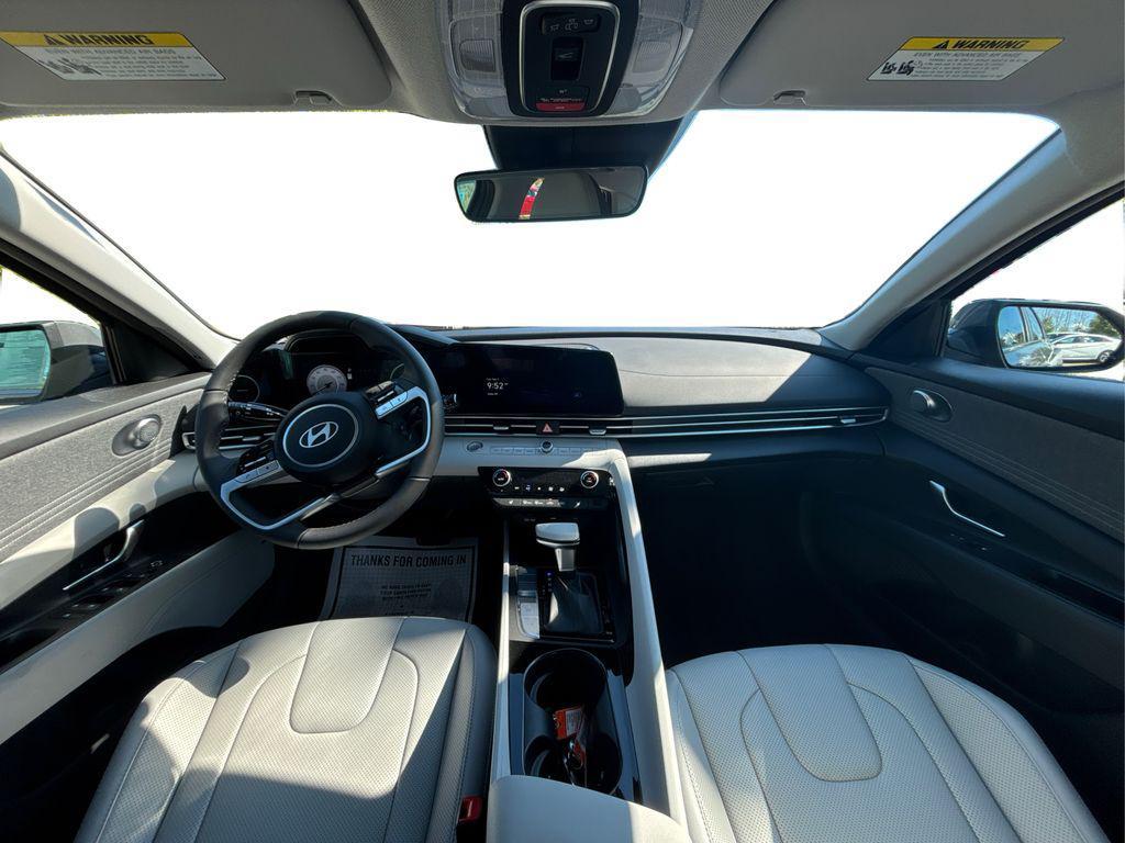 new 2025 Hyundai Elantra car, priced at $26,955