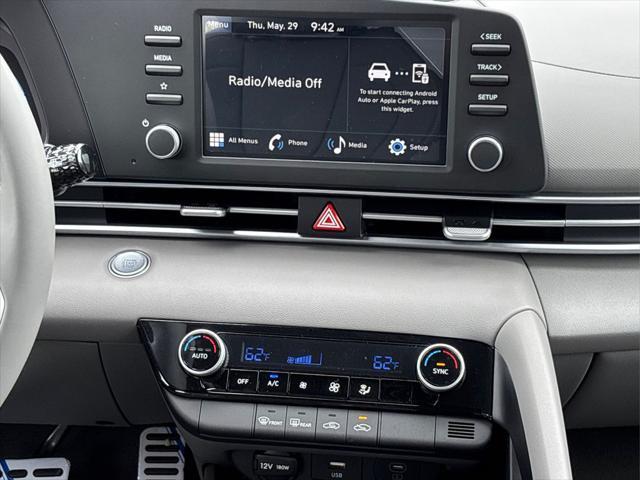new 2025 Hyundai Elantra car, priced at $25,530