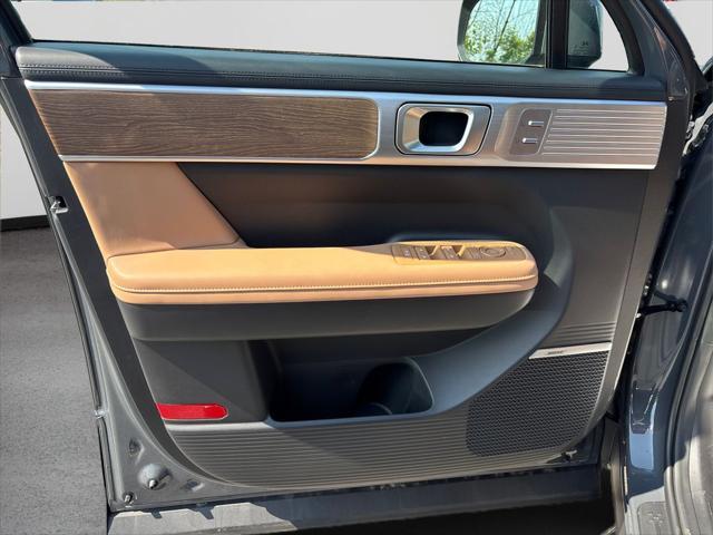 new 2025 Hyundai Santa Fe car, priced at $47,014