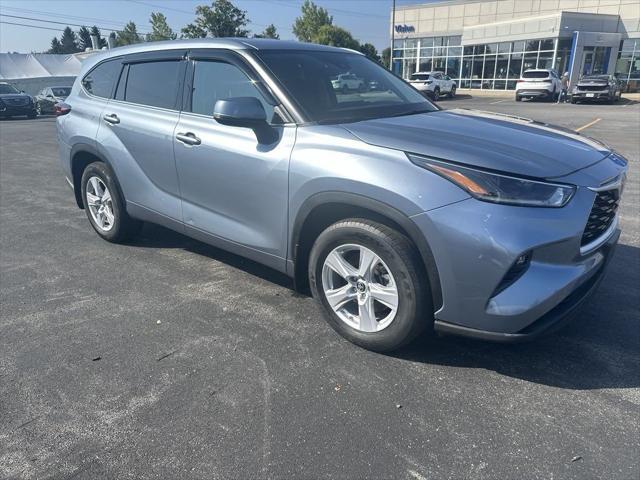 used 2021 Toyota Highlander car, priced at $31,186