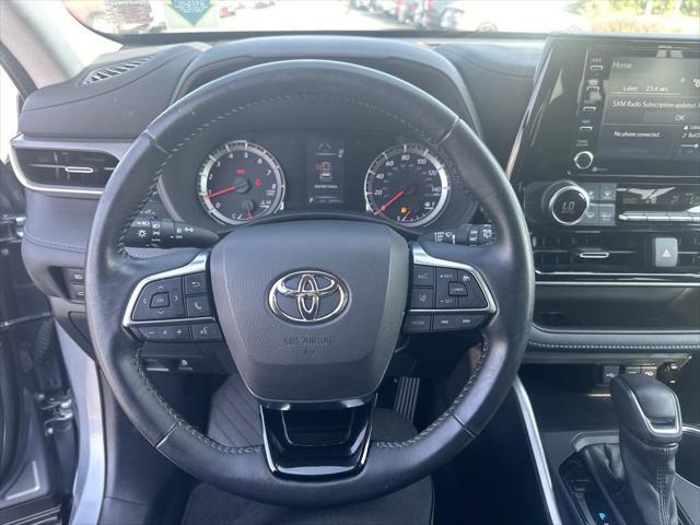 used 2021 Toyota Highlander car, priced at $31,186