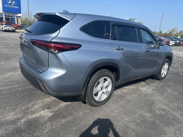 used 2021 Toyota Highlander car, priced at $31,186