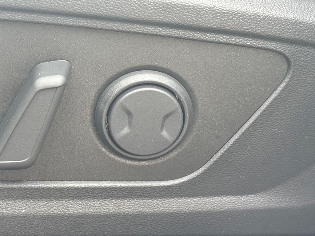 new 2025 Hyundai TUCSON Hybrid car, priced at $36,090