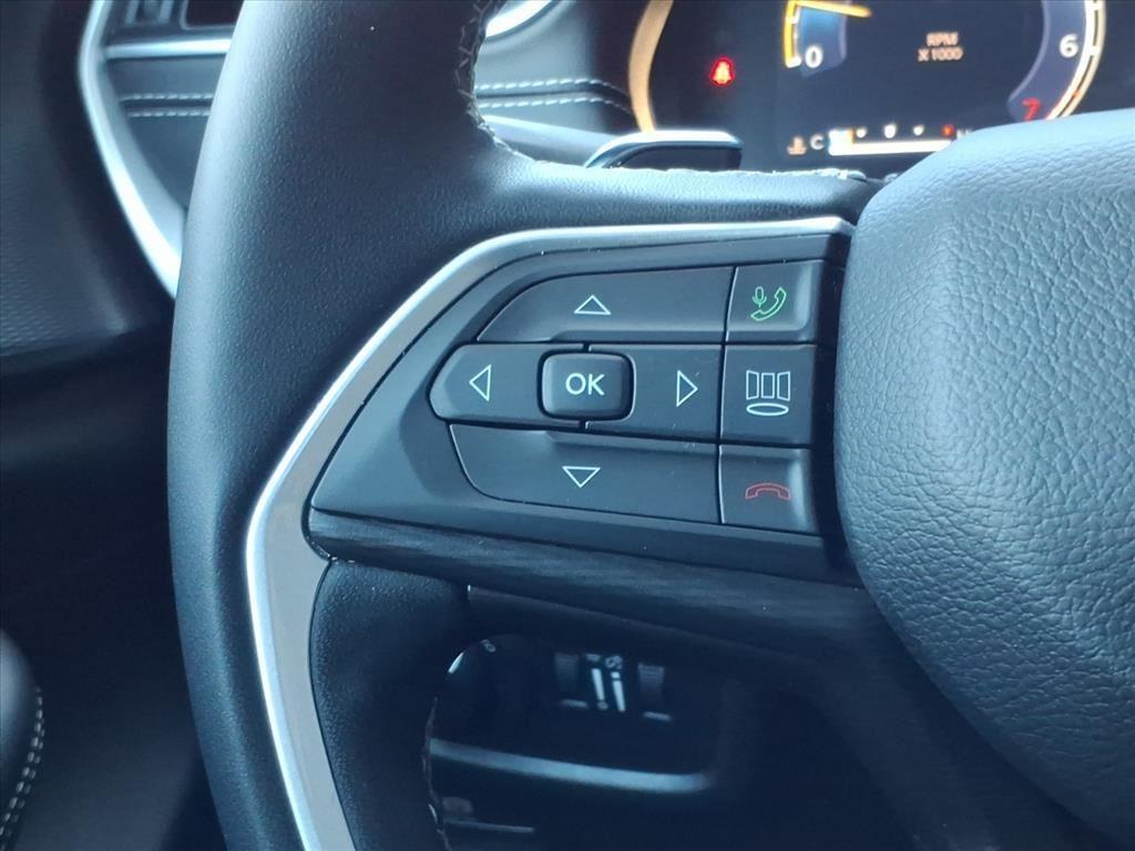 used 2024 Jeep Grand Cherokee L car, priced at $35,491