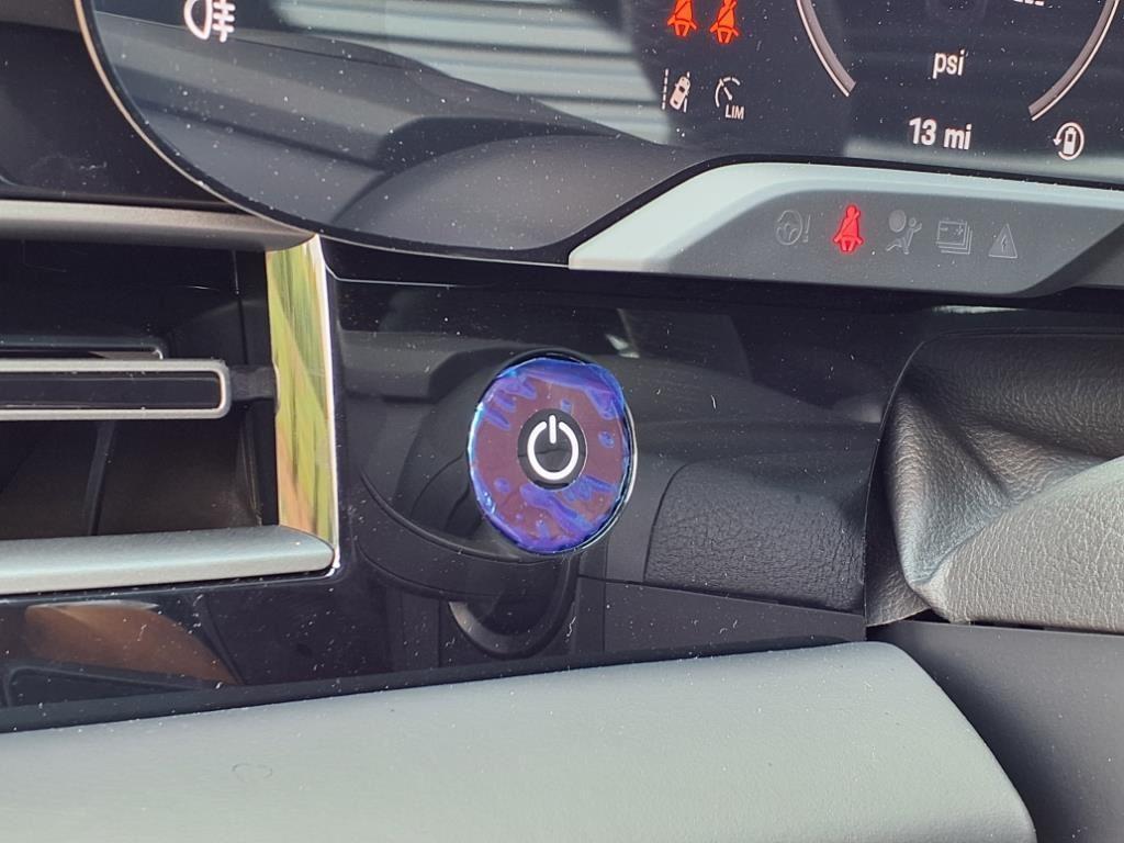 new 2025 Porsche Taycan car