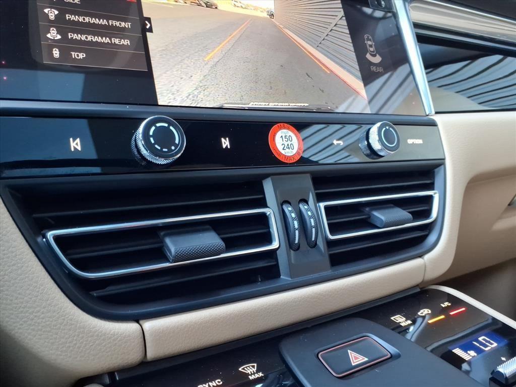 new 2026 Porsche Macan car