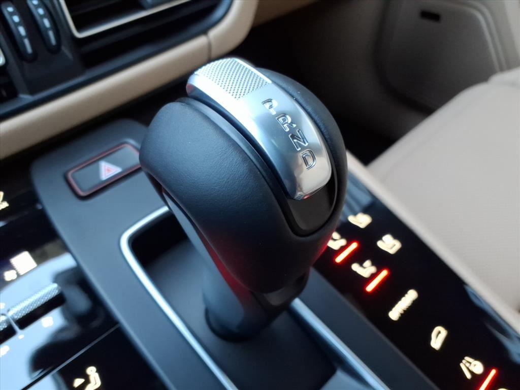 new 2026 Porsche Macan car