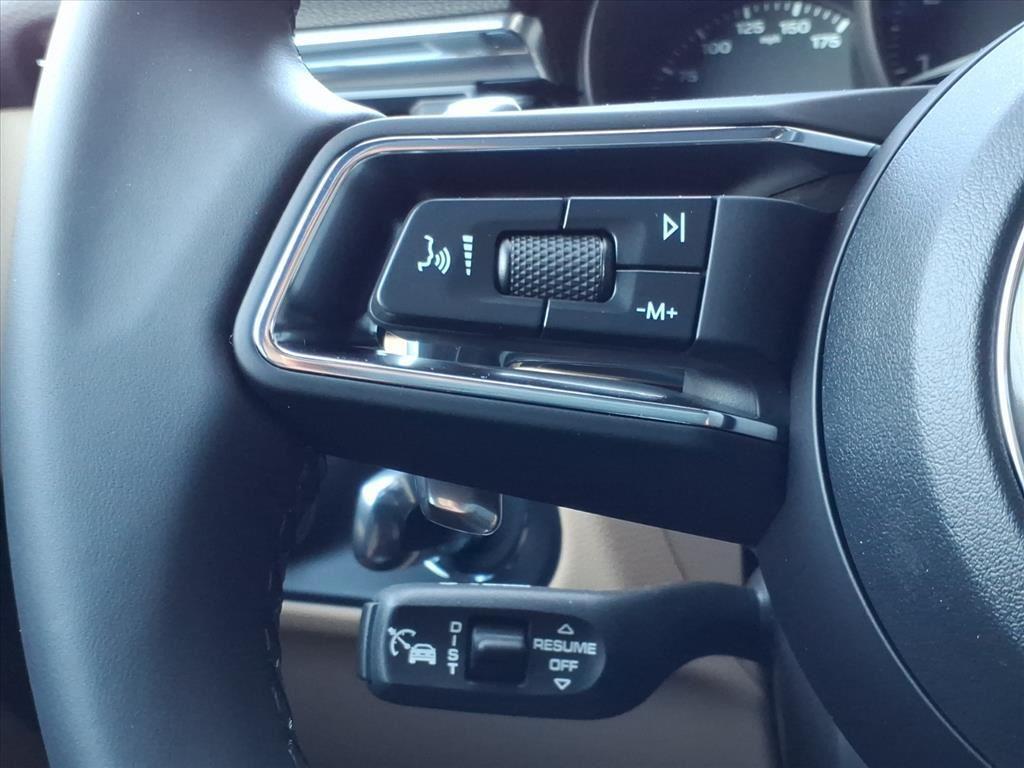 new 2026 Porsche Macan car