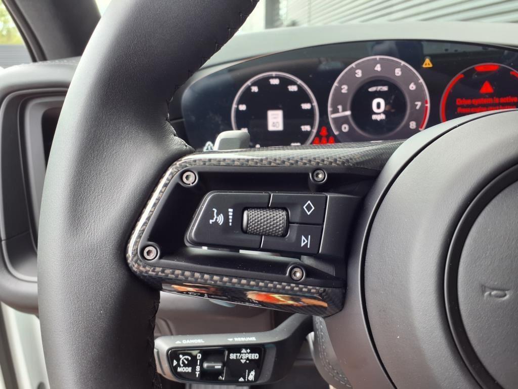 new 2025 Porsche Cayenne car