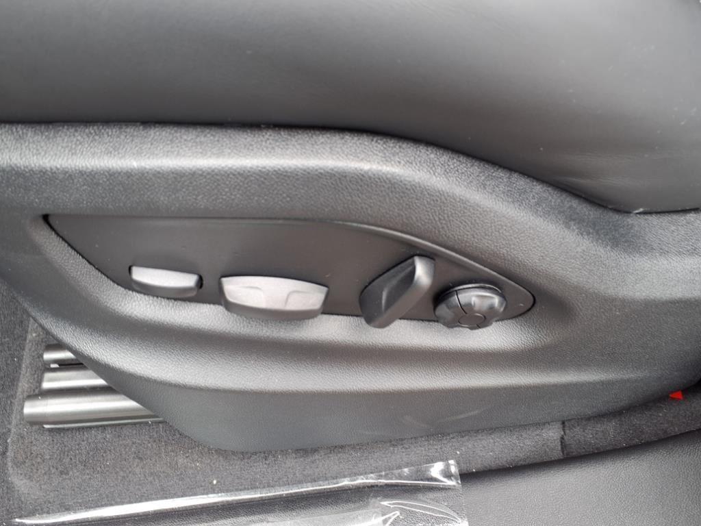 new 2025 Porsche Cayenne car