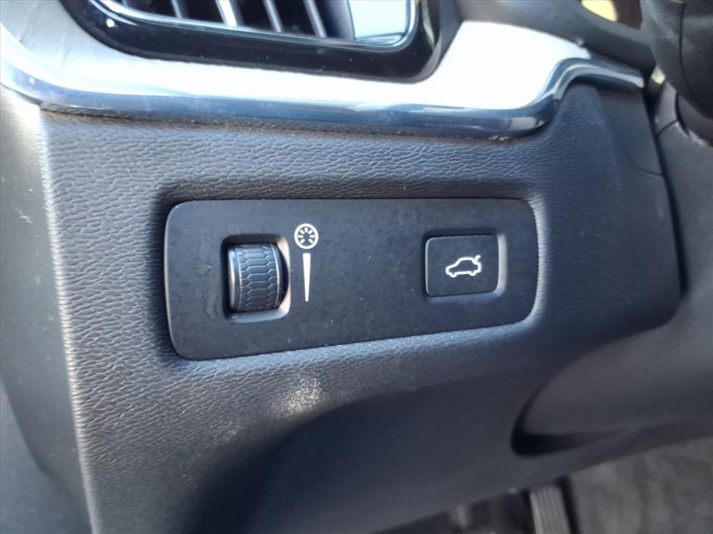 used 2021 Volvo XC60 car, priced at $23,991