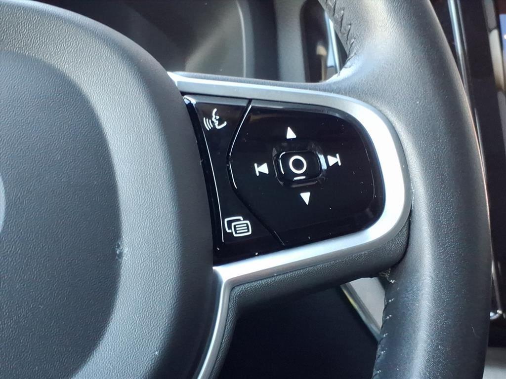 used 2021 Volvo XC60 car, priced at $23,991