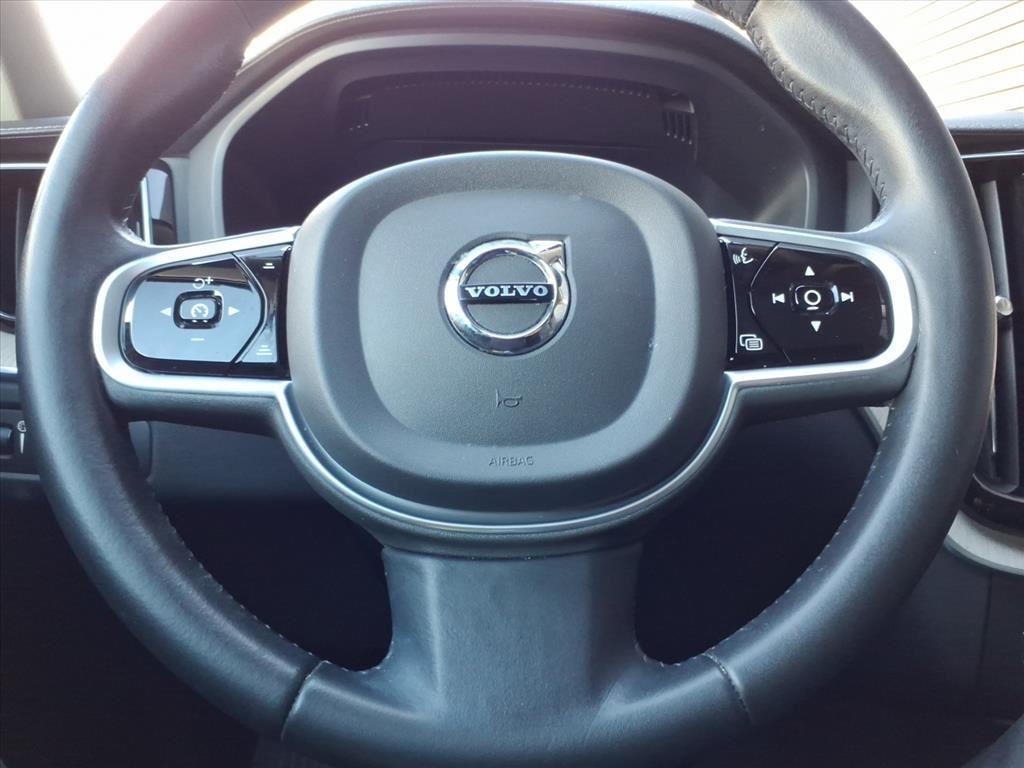 used 2021 Volvo XC60 car, priced at $23,991
