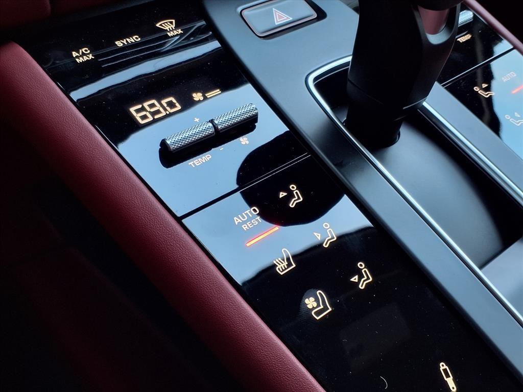 new 2026 Porsche Macan car