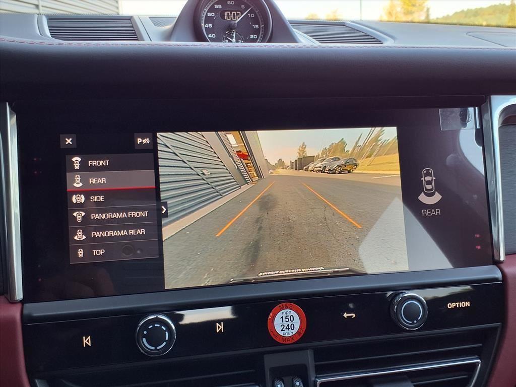 new 2026 Porsche Macan car